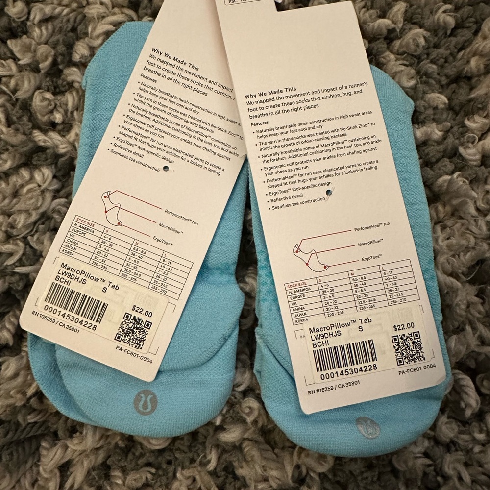 Lululemon socks - Picture 4 of 4